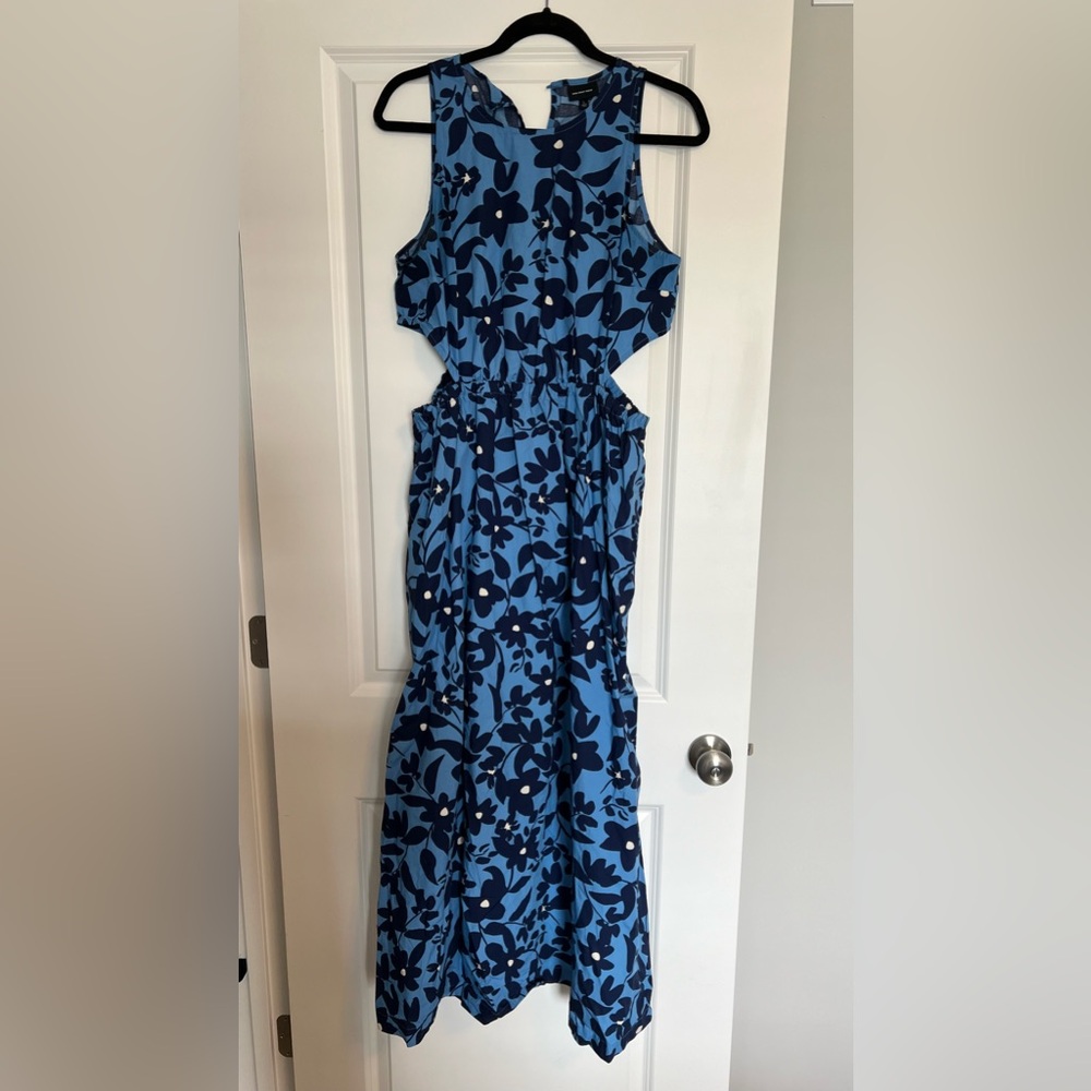 Cut-Out Maxi Dress